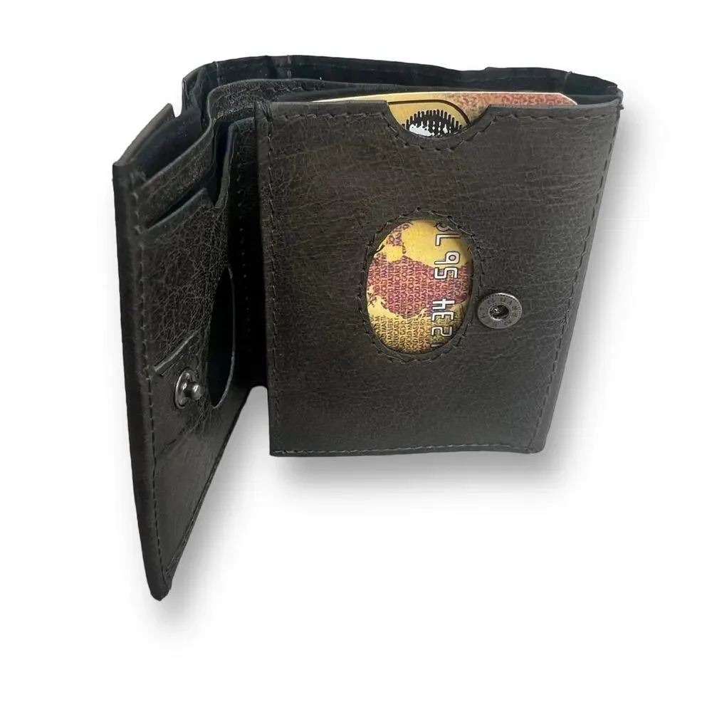 Spikes and Sparrow Austin Retro Gray Leather Snap Trifold Wallet RFID Protected